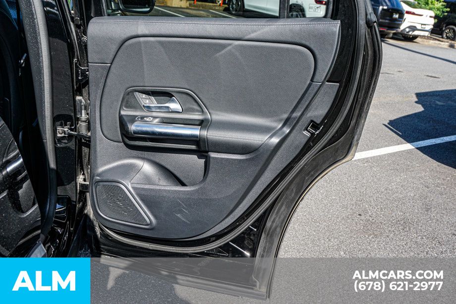 Used 2025 Black Mercedes-Benz GLA 250 image 56