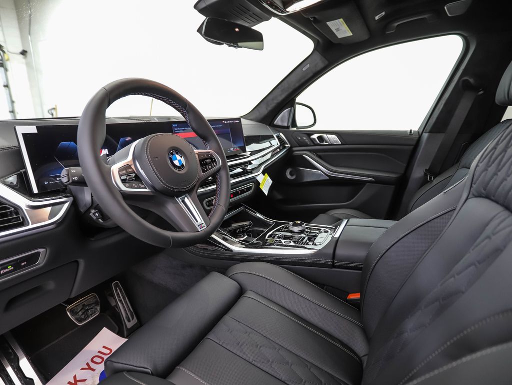 Thumbnail: 2026 BMW X7 - 10