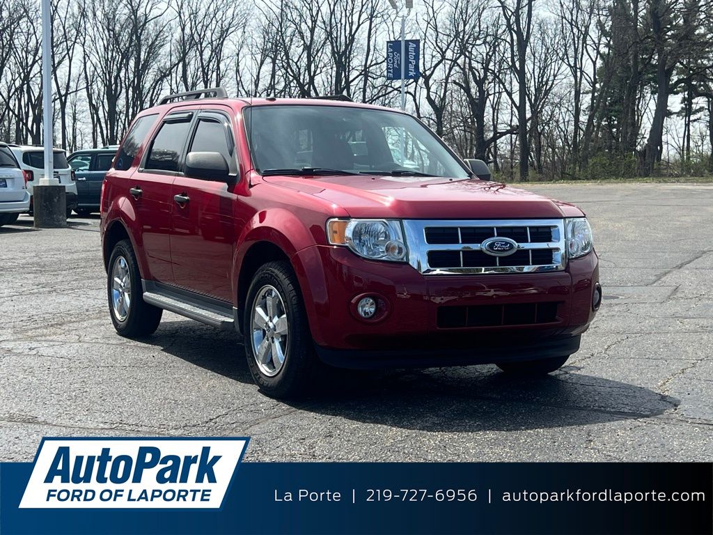 Sangria Red Metallic 2010 Ford Escape XLT FWD SUV / Crossover Front-Wheel Drive 6-Speed Automatic