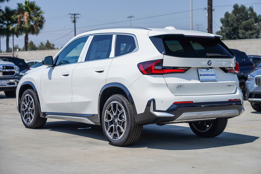 2024 BMW X1 xDrive28i 6