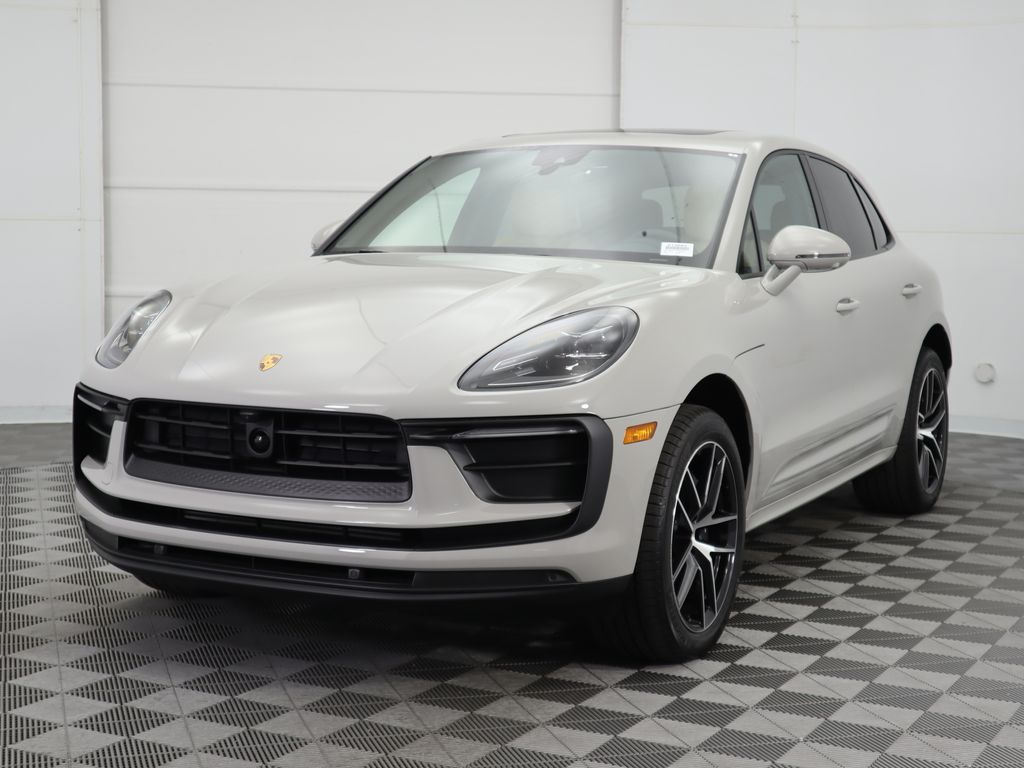 2024 Porsche Macan  -
                Phoenix, AZ