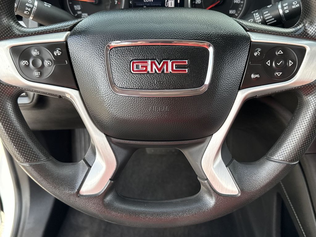 Used 2023 GMC Acadia SUV
