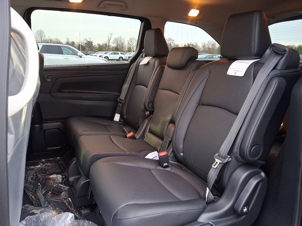 2025 Honda Odyssey EX-L 7