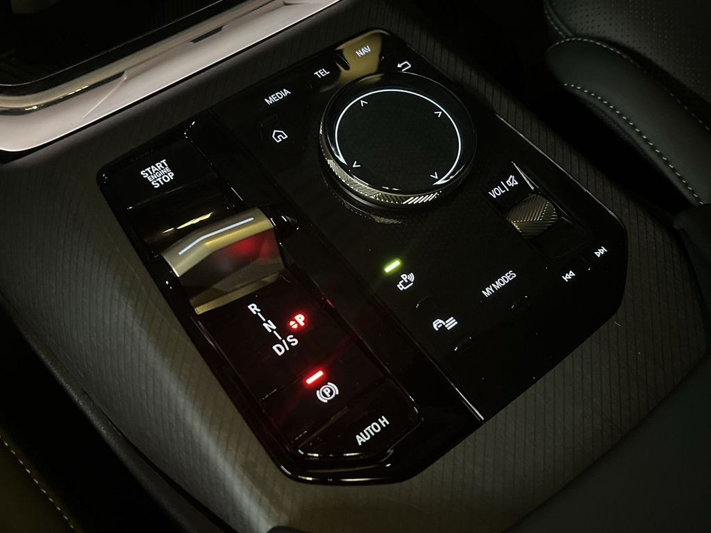 Thumbnail: 2025 BMW X3 - 20