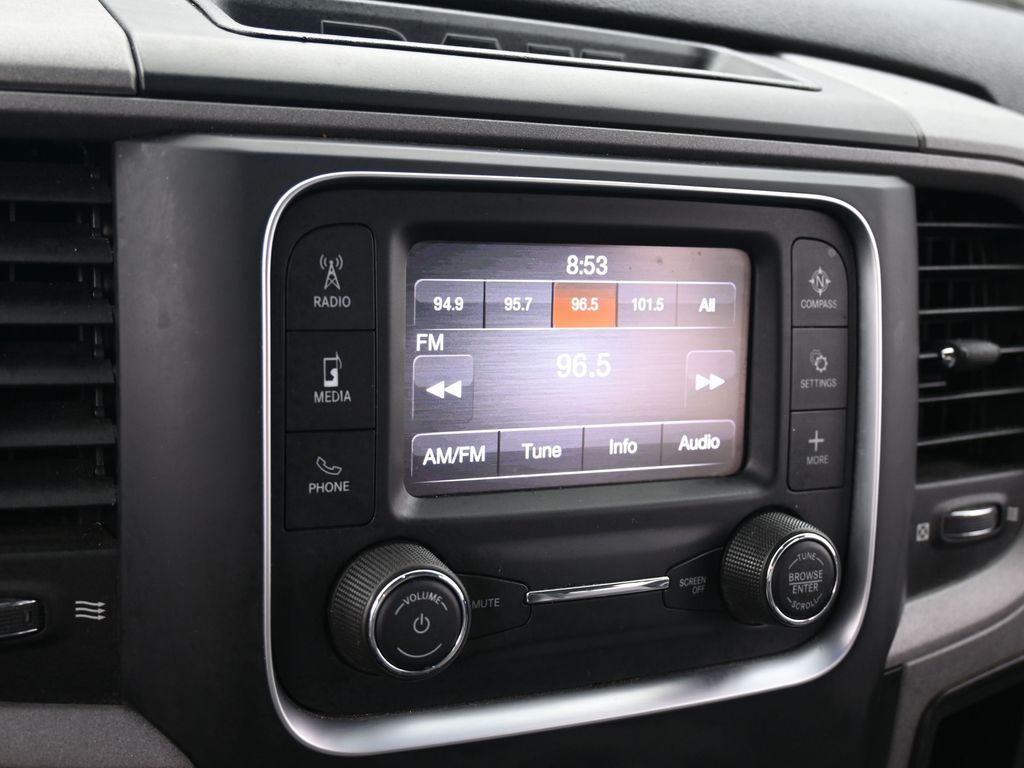 Used 2021 Granite Crystal Metallic Clearcoat Ram Tradesman image 17