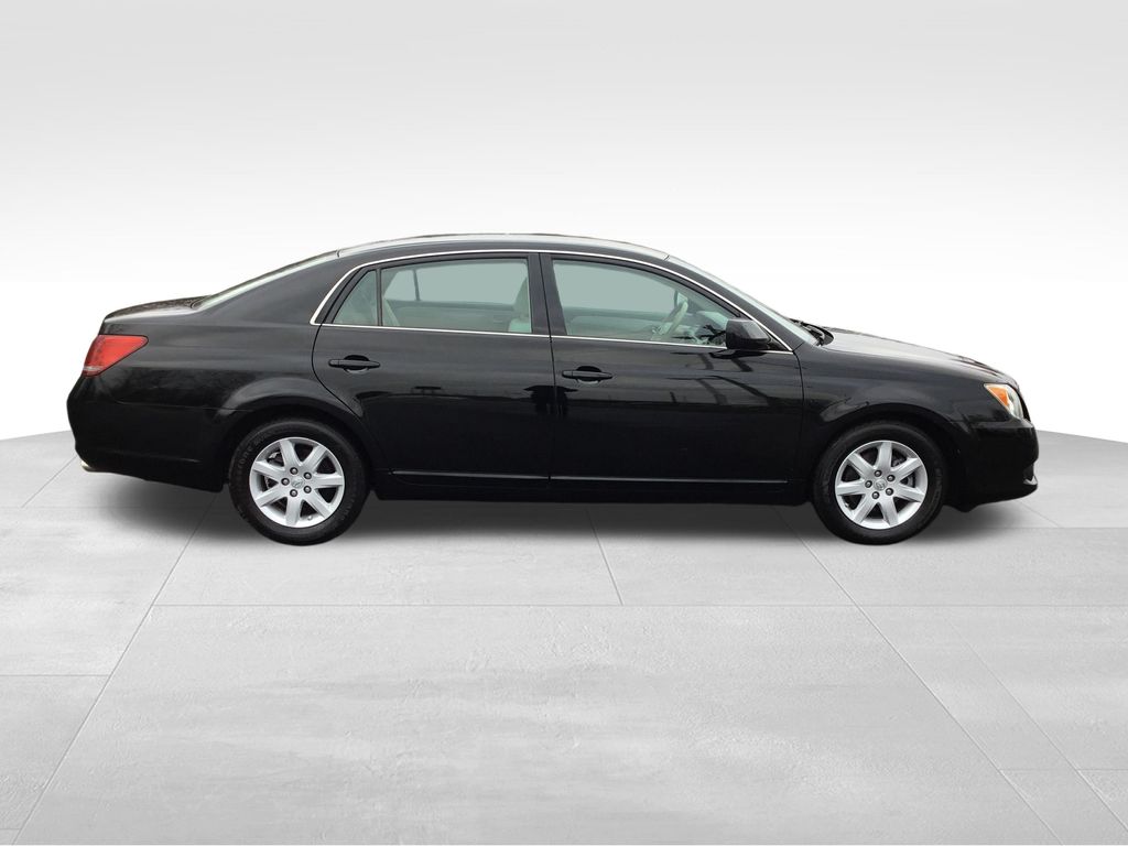 Thumbnail: 2009 Toyota Avalon - 6