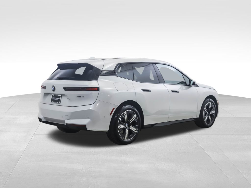 Thumbnail: 2026 BMW iX - 6
