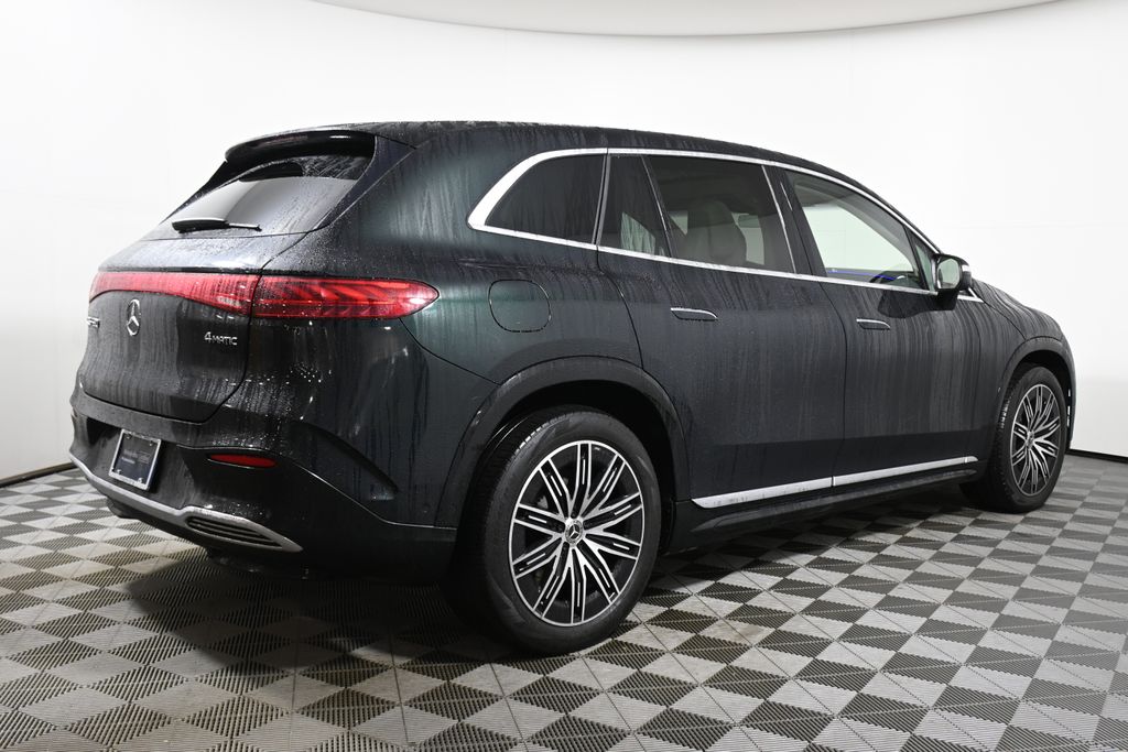 Thumbnail: 2023 Mercedes-Benz EQS - 10