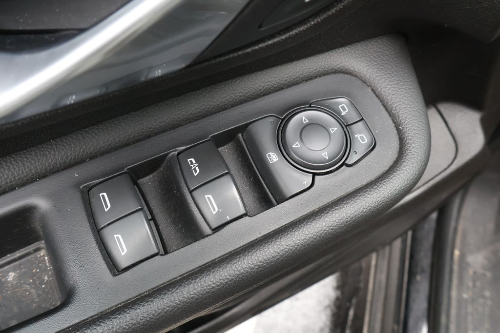 Thumbnail: 2018 GMC Terrain - 11