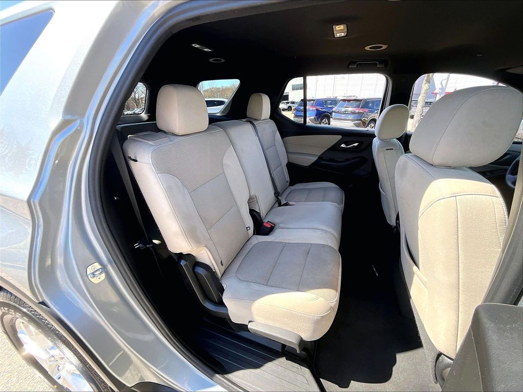 2023 Chevrolet Traverse — photo 16