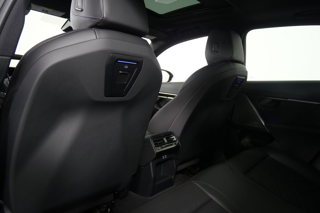 Thumbnail: 2025 BMW 5 Series - 19