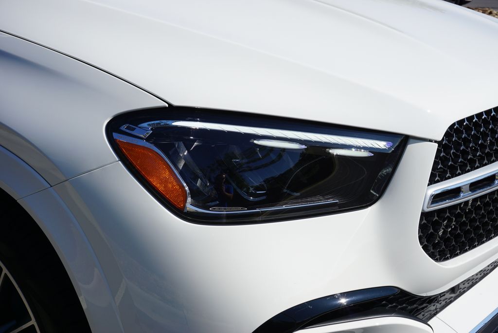 Thumbnail: 2026 Mercedes-Benz GLE - 10