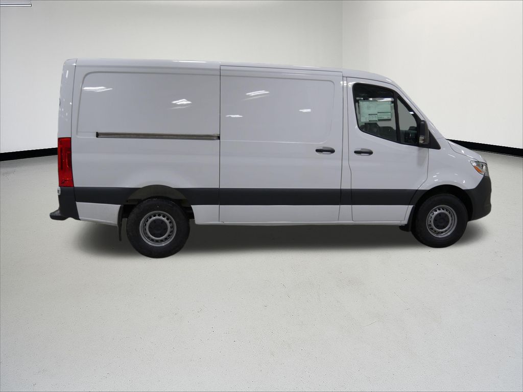 Thumbnail: 2026 Mercedes-Benz Sprinter - 6