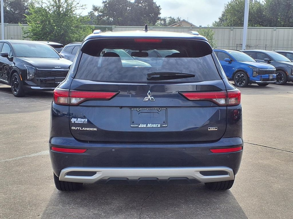 2022 Mitsubishi Outlander SEL  at DeMontrond Automotive Group