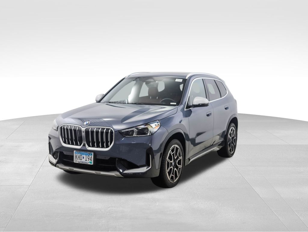 Thumbnail: 2023 BMW X1 - 1