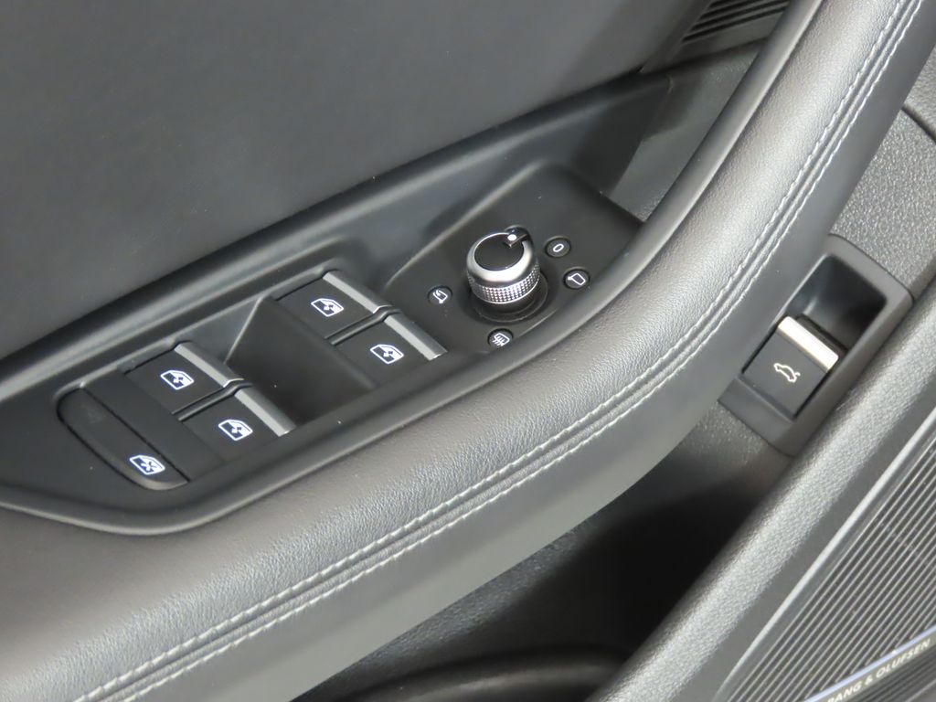 Thumbnail: 2018 Audi S5 - 30