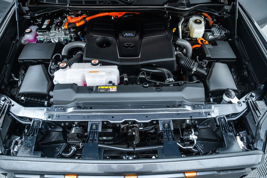 ToyotaTundra Hybrid31