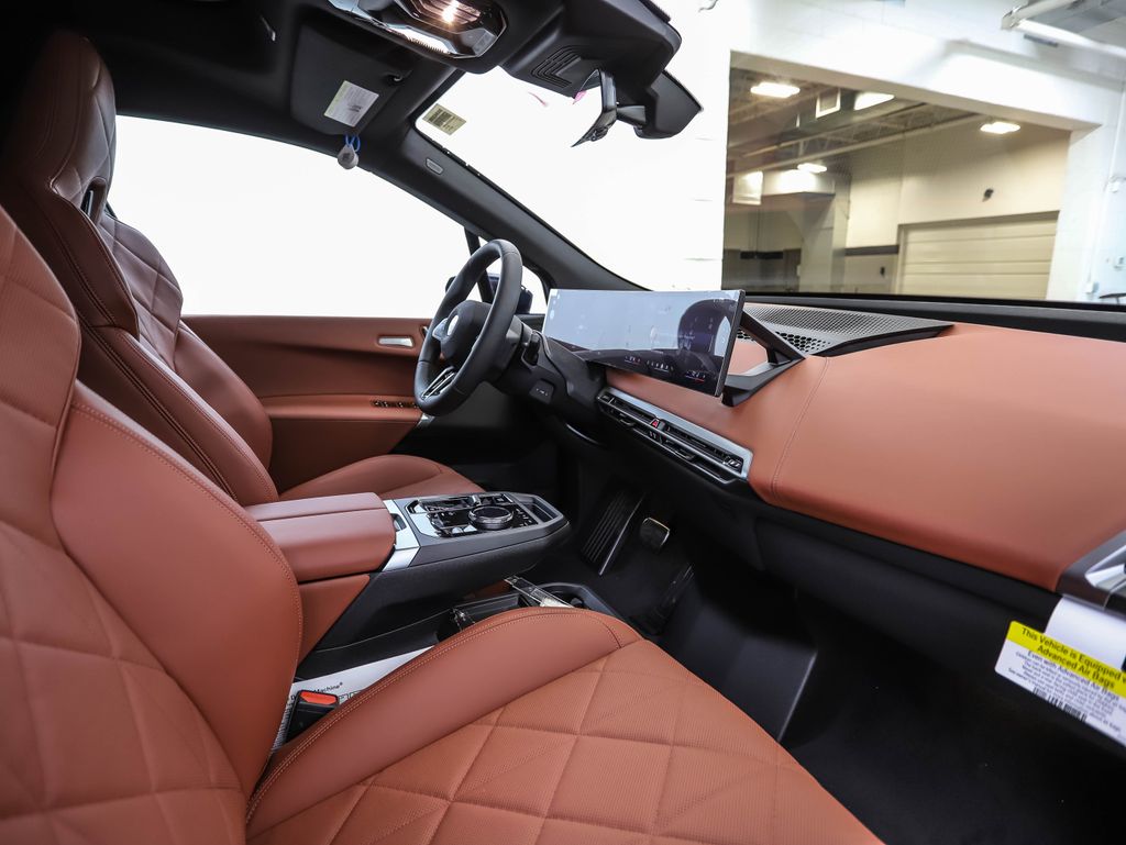 Thumbnail: 2026 BMW iX - 30