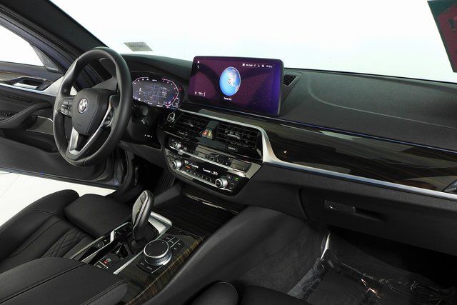 2022 BMW 5 Series 530e iPerformance 13