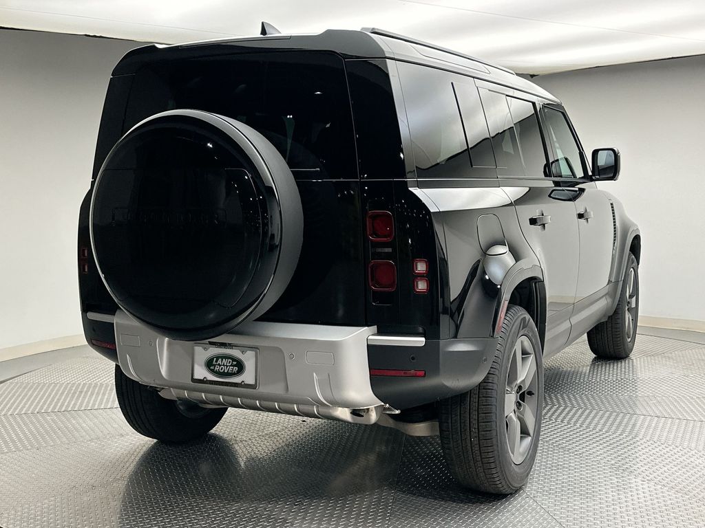 Thumbnail: 2025 Land Rover Defender - 2