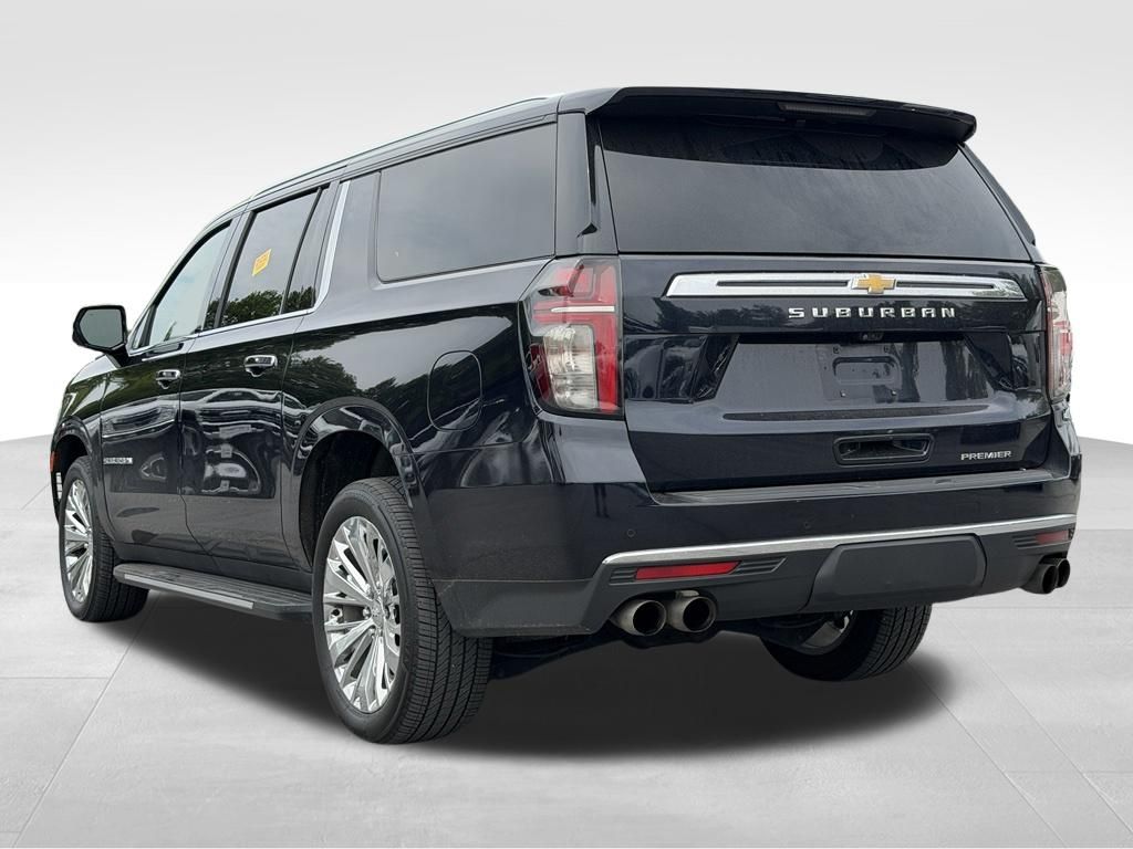 2022 Chevrolet Suburban 4WD Premier