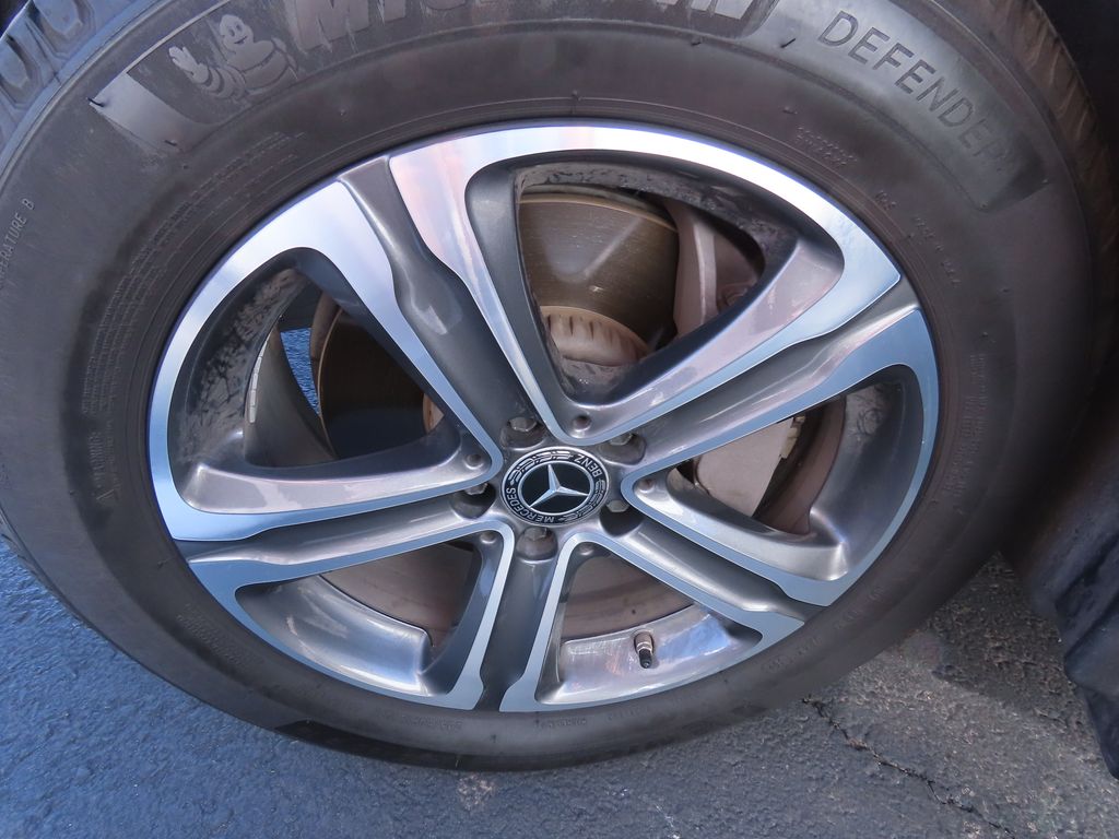 Thumbnail: 2020 Mercedes-Benz GLC - 16