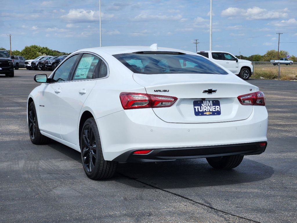 2025 Chevrolet Malibu LT 4