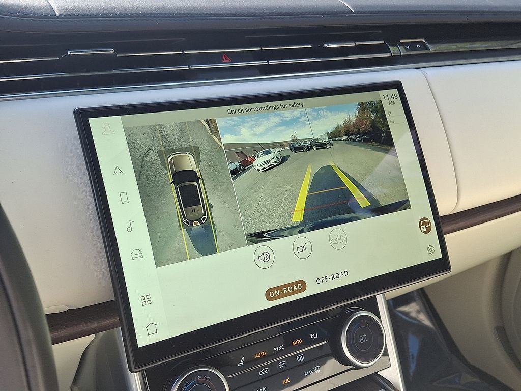 Thumbnail: 2023 Land Rover Range Rover - 17