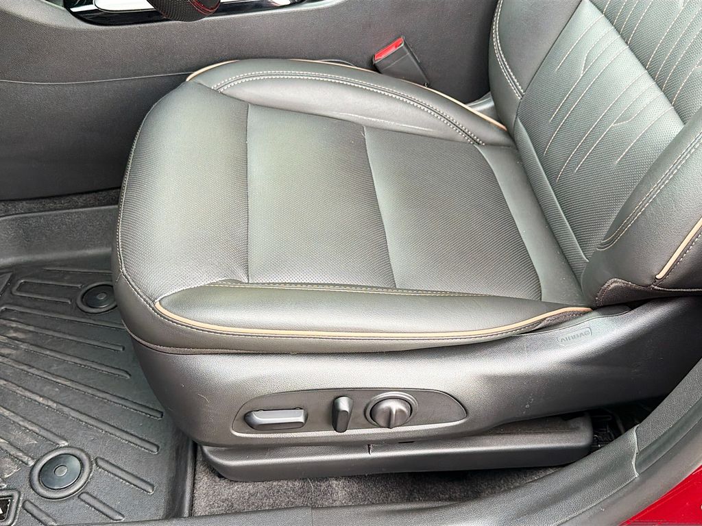 Used 2024 Red Buick Avenir image 18