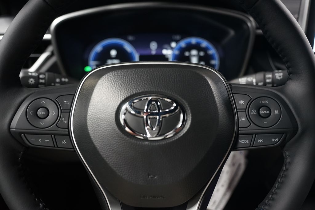 Thumbnail: 2026 Toyota Corolla Cross - 17