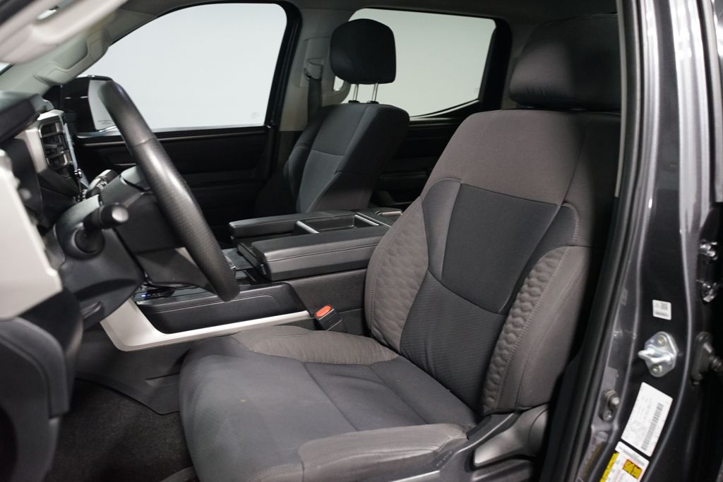 Thumbnail: 2022 Toyota Tundra - 6