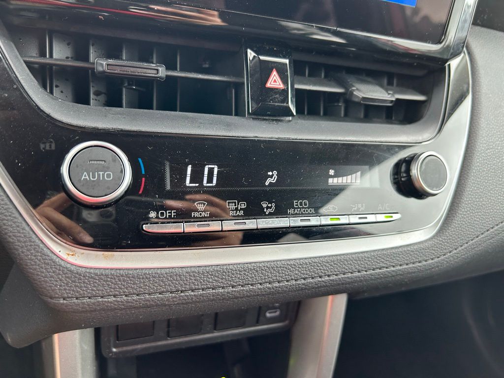 Thumbnail: 2024 Toyota Corolla Cross - 25