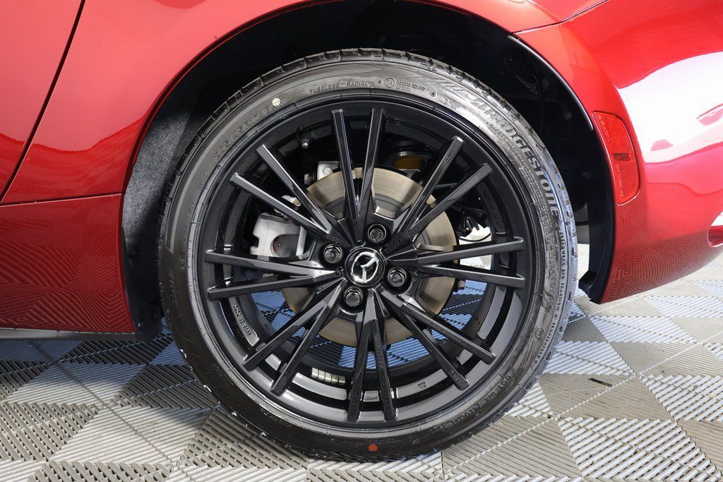 Thumbnail: 2026 Mazda MX-5 Miata - 11
