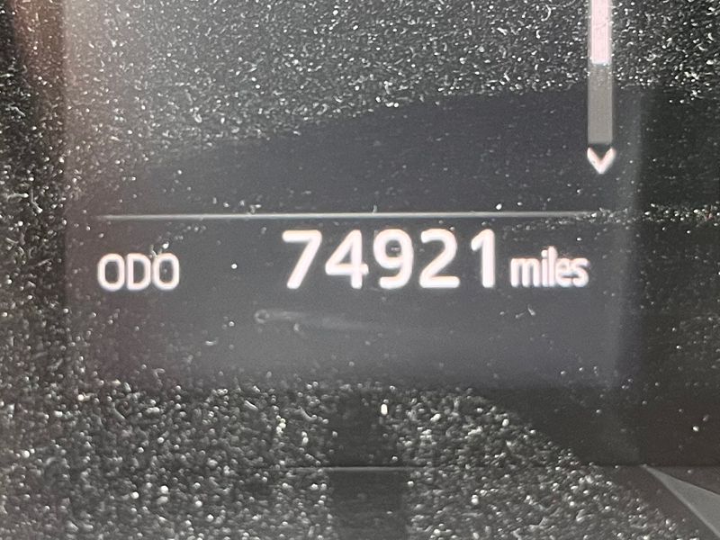 2019 Toyota Camry LE photo