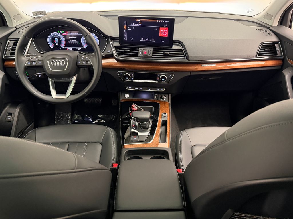 Thumbnail: 2023 Audi Q5 - 19