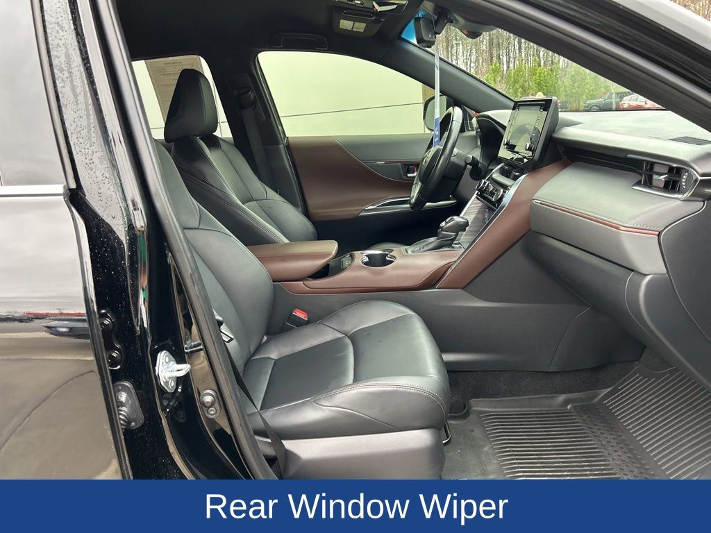 2022 Toyota Venza XLE