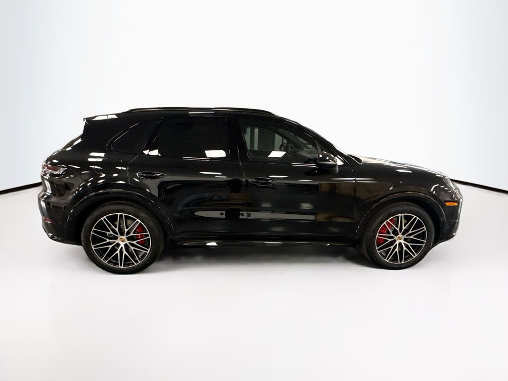 Thumbnail: 2026 Porsche Cayenne - 8