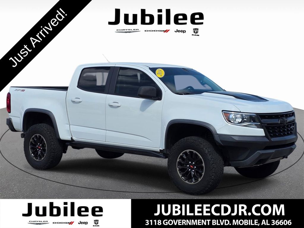 Summit White 2019 Chevrolet Colorado Pickup Truck Four-Wheel Drive 8-Speed Automatic