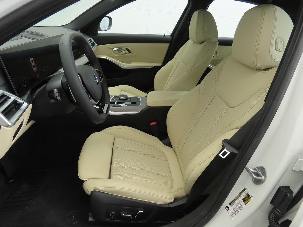 Thumbnail: 2026 BMW 3 Series - 19