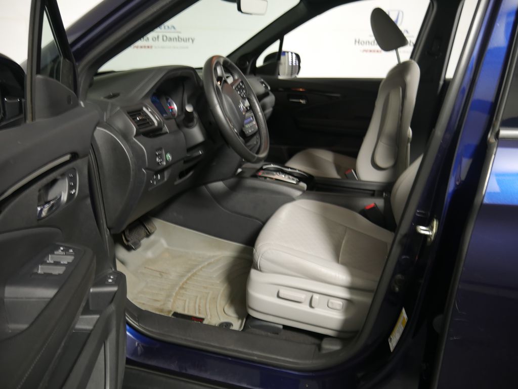 Thumbnail: 2019 Honda Passport - 15