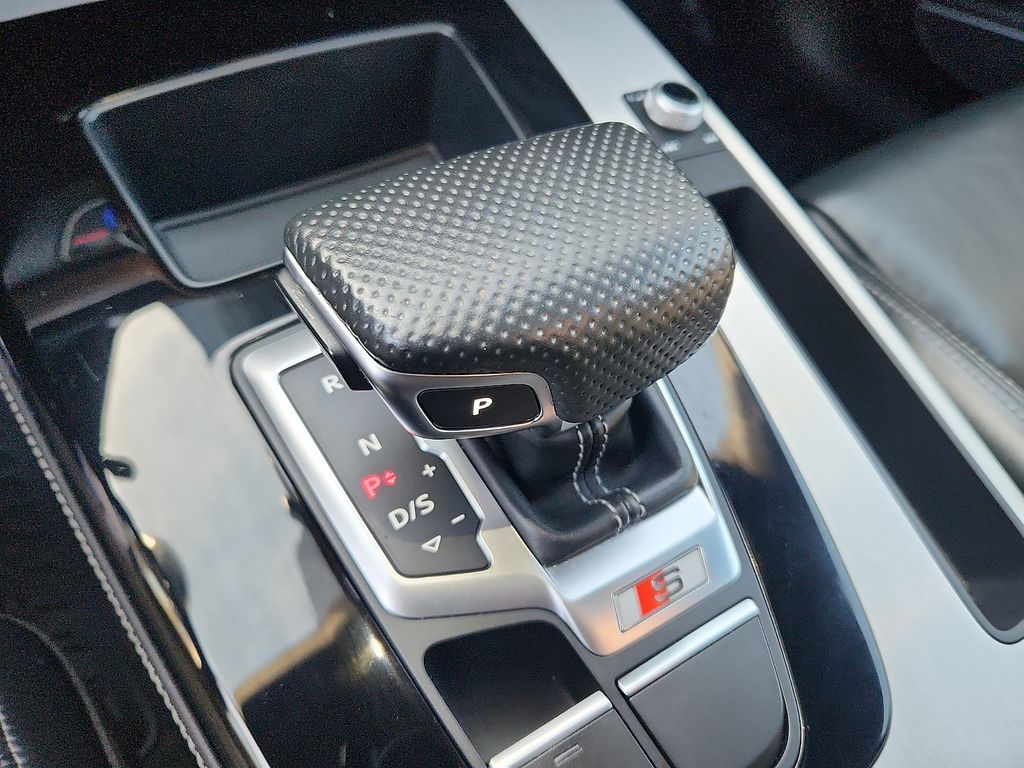 Thumbnail: 2021 Audi SQ5 - 15