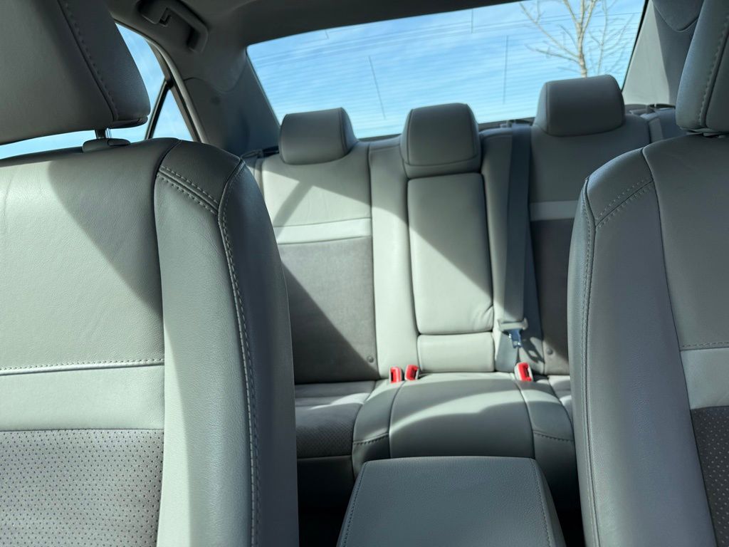 Thumbnail: 2012 Toyota Camry - 21