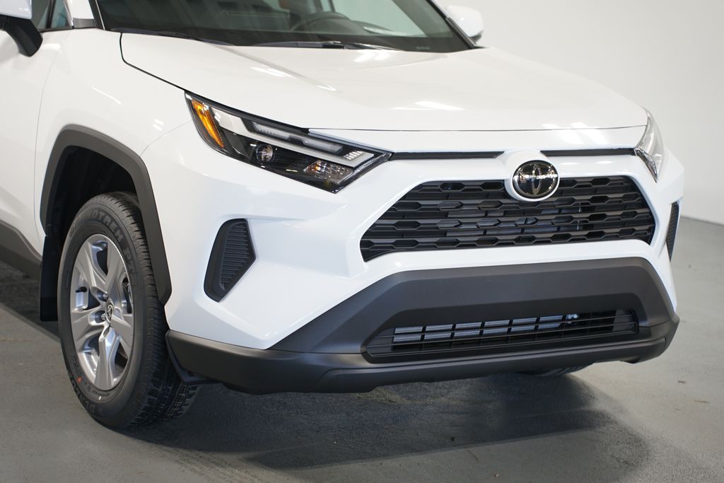 Thumbnail: 2025 Toyota RAV4 - 4