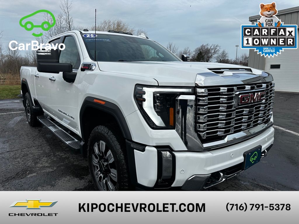 Summit White 2025 GMC Sierra 3500HD Pickup Truck Four-Wheel Drive Automatic