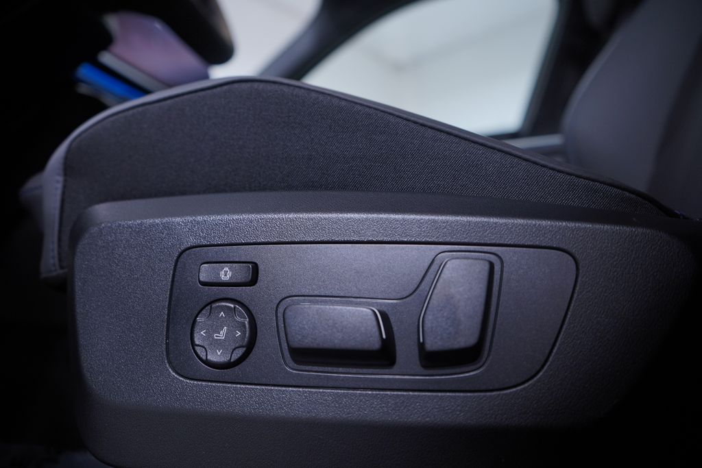 Thumbnail: 2026 BMW X3 - 12