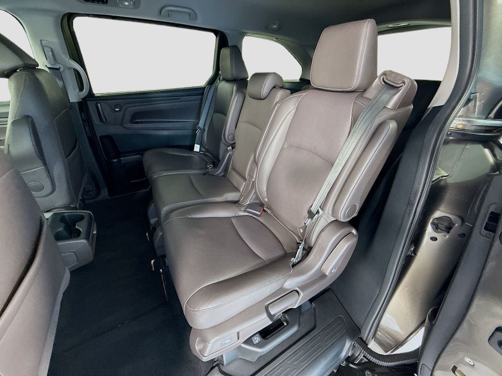 Thumbnail: 2022 Honda Odyssey - 21