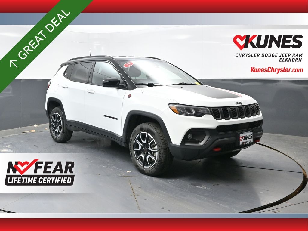Bright White Clearcoat 2025 Jeep Compass Trailhawk 4WD SUV / Crossover Four-Wheel Drive 8-Speed Automatic