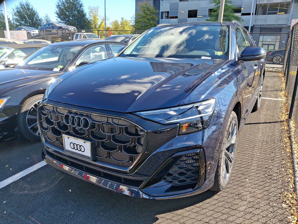 2025 Audi Q8  -
                Vienna, VA