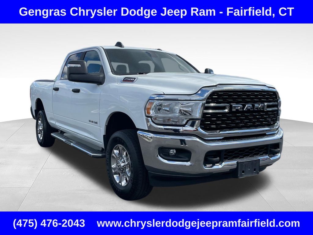 2024 RAM 2500 Big Horn Crew Cab 4WD