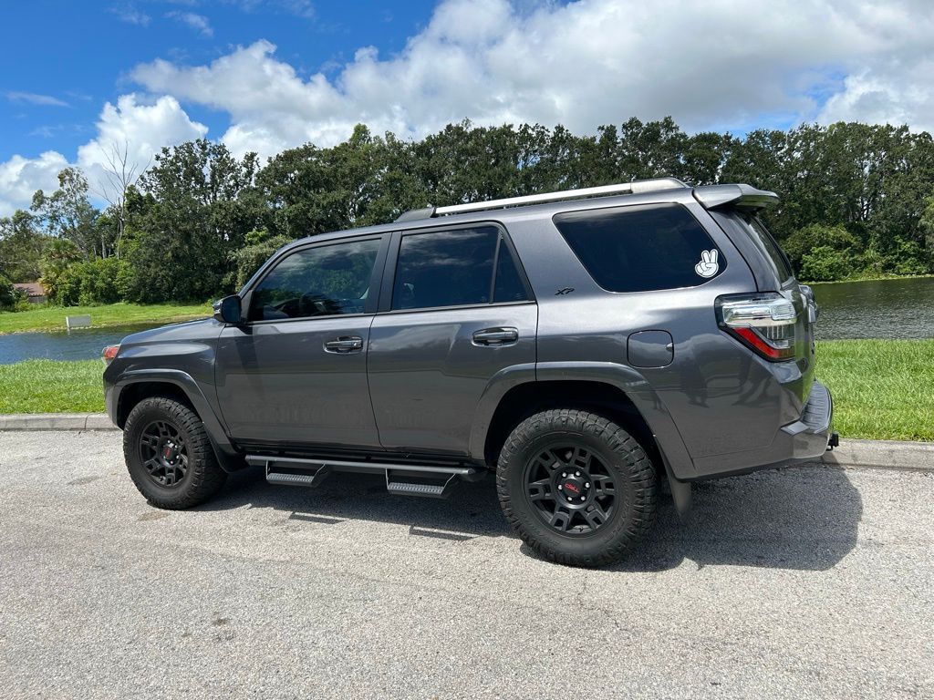 Thumbnail: 2022 Toyota 4Runner - 3
